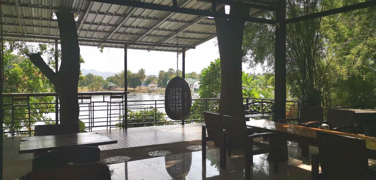T & T Hostel Kanchanaburi Dış mekan fotoğraf