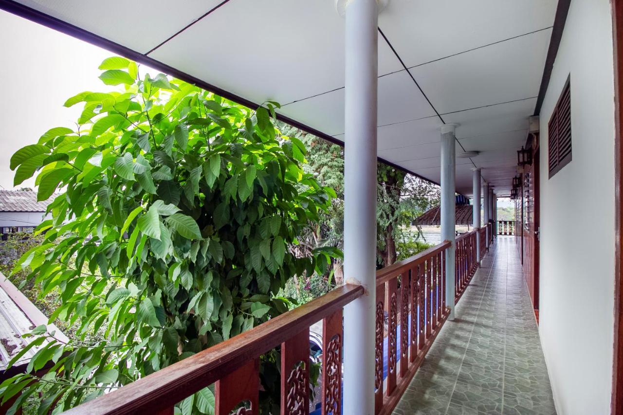 T & T Hostel Kanchanaburi Dış mekan fotoğraf