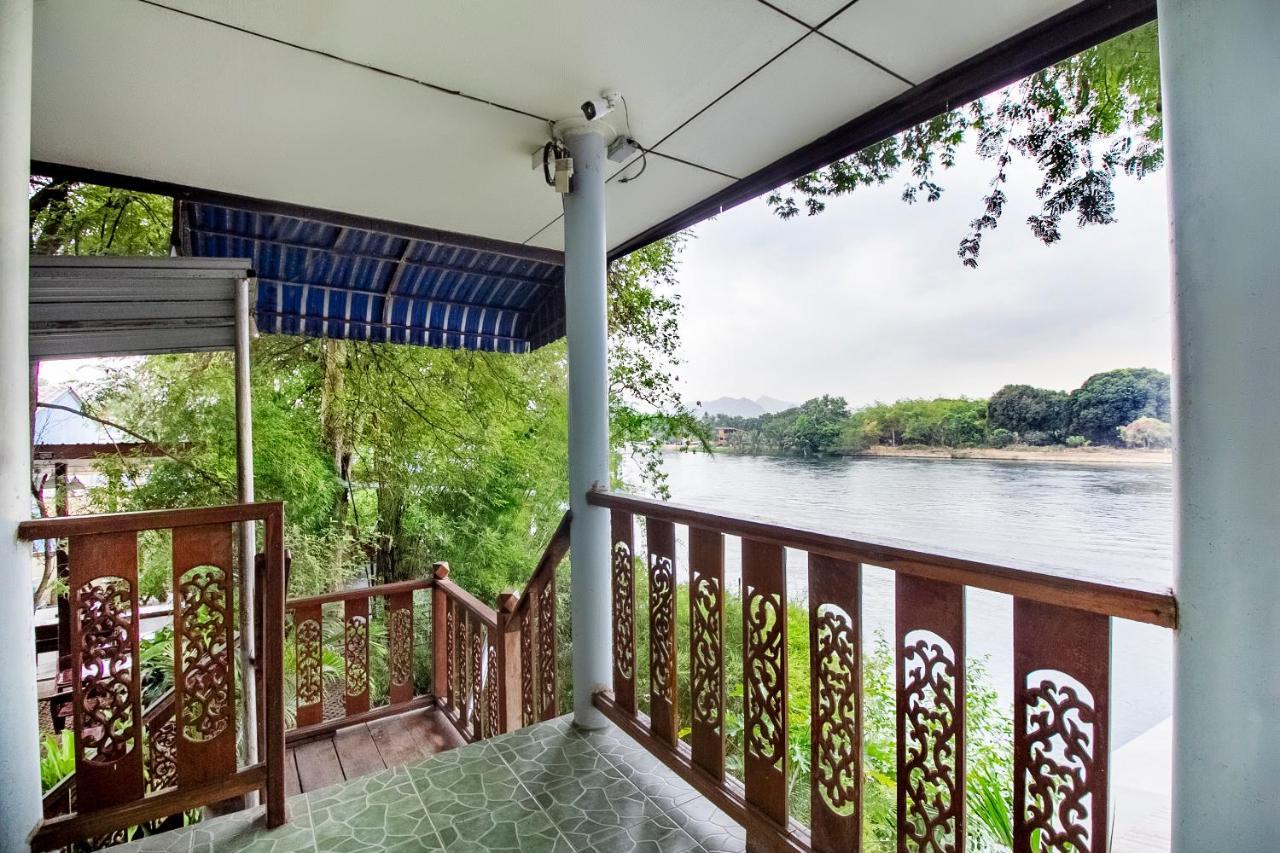 T & T Hostel Kanchanaburi Dış mekan fotoğraf
