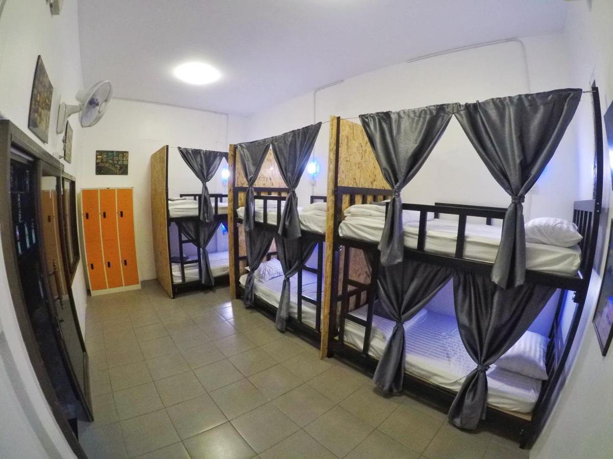 T & T Hostel Kanchanaburi Dış mekan fotoğraf