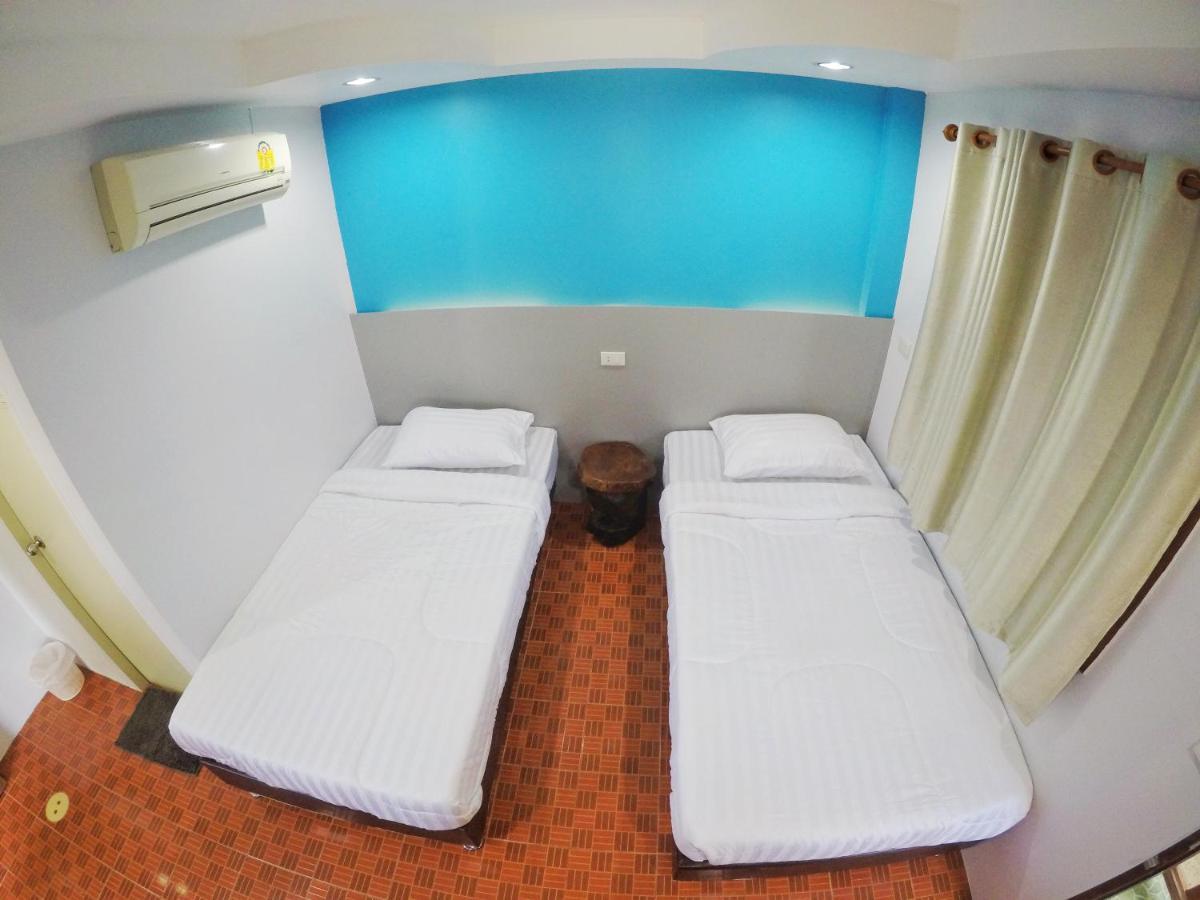 T & T Hostel Kanchanaburi Dış mekan fotoğraf
